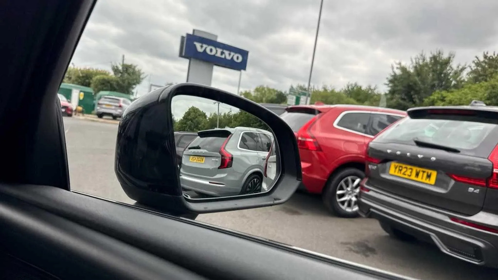 Volvo XC40 2.0 B4p 194 Plus Pro Black Edition MD75FAO Grey #30