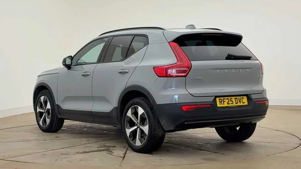 Volvo XC40 2.0 B3p Plus Dark  #5