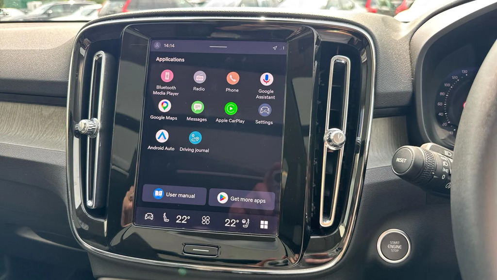 Volvo XC40 Plus, B3 Mild Hybrid, Dark Green #18