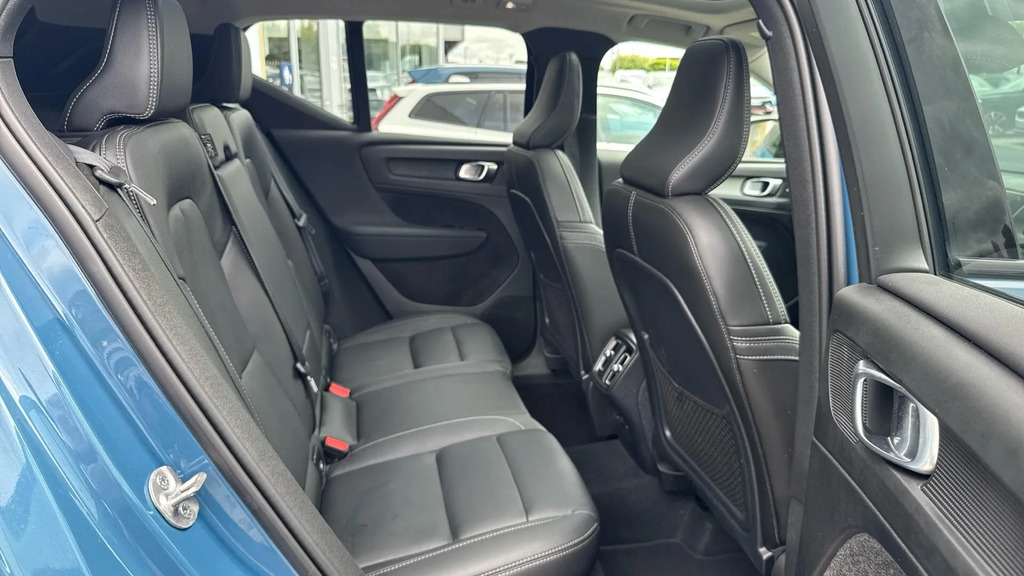 Volvo XC40 2.0 B4p Ultimate Dark  #6
