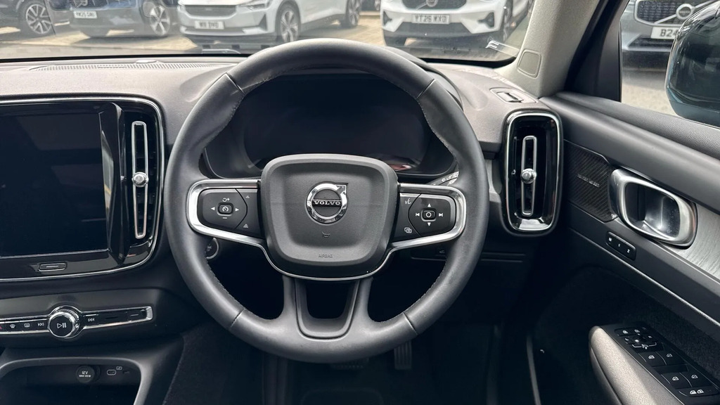 Volvo XC40 Plus, B3 Mild Hybrid, Dark Green #10