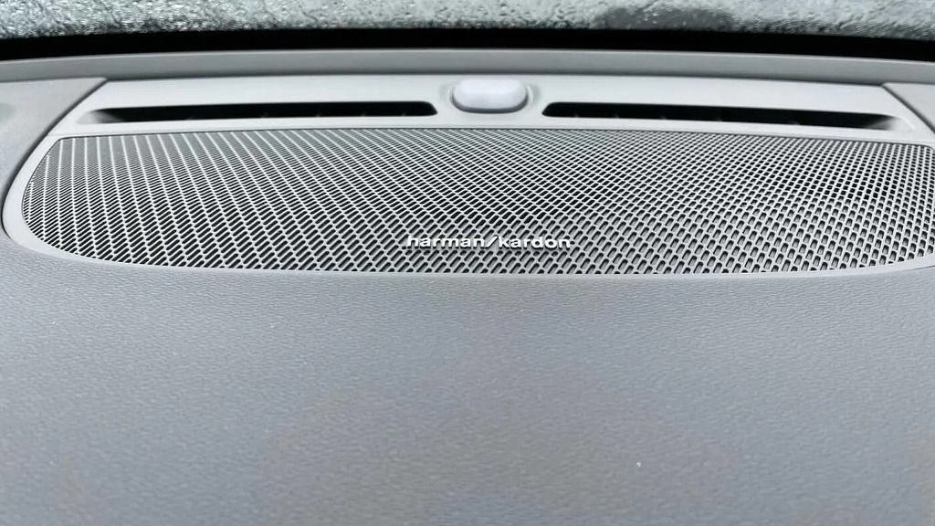Volvo XC40 Plus, B3 Mild Hybrid, Dark Silver #24