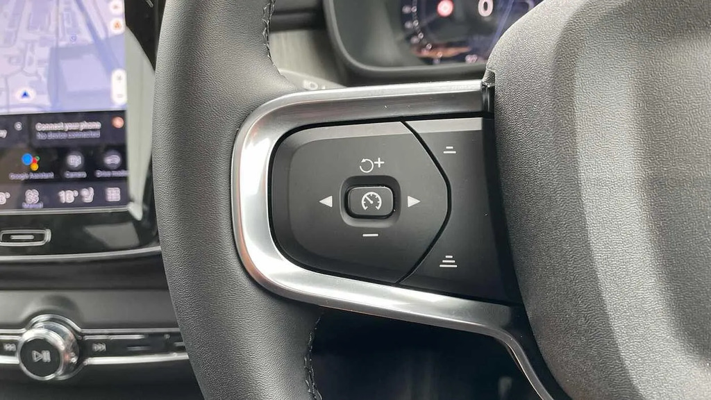 Volvo XC40 Plus, B3 Mild Hybrid, Dark Silver #20
