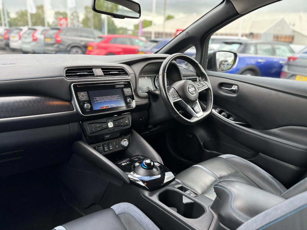 Nissan Leaf 110Kw Tekna 40Kwh Black #9