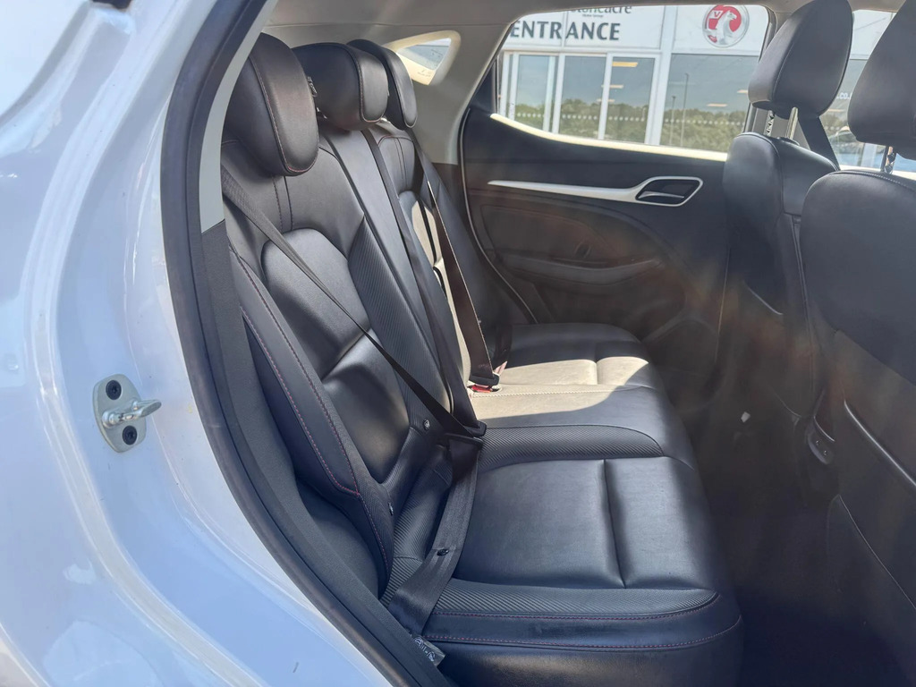 MG ZS Exclusive 1.5 Vti-tech White #12