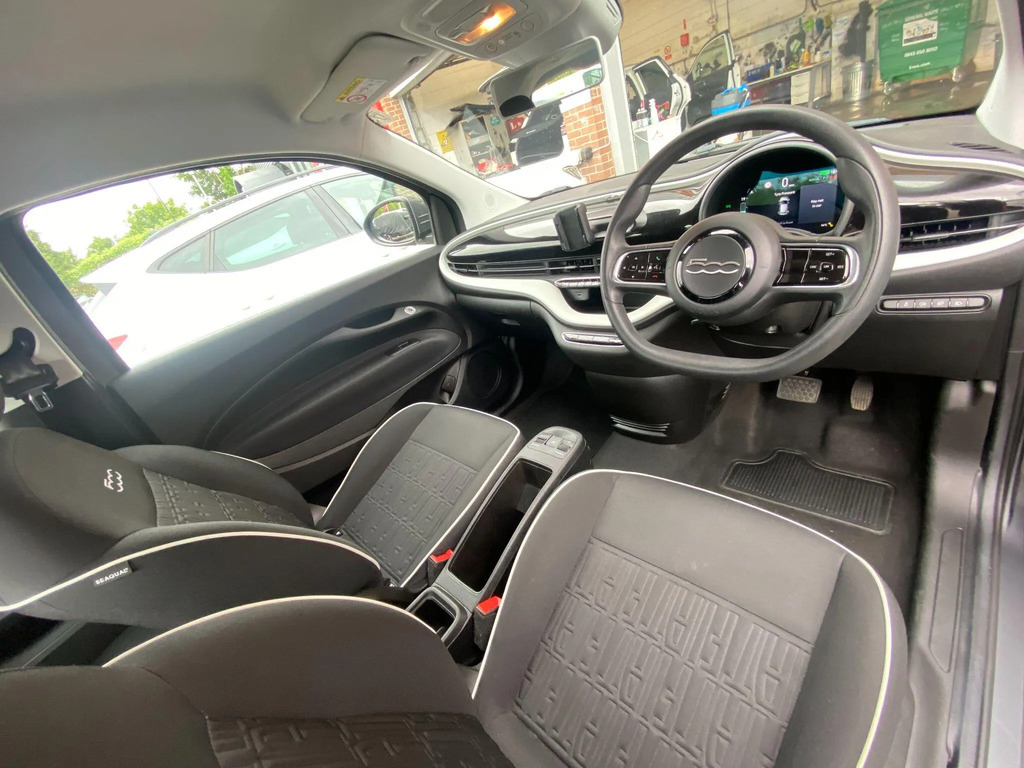 Fiat 500E 500E La Prima Black #20