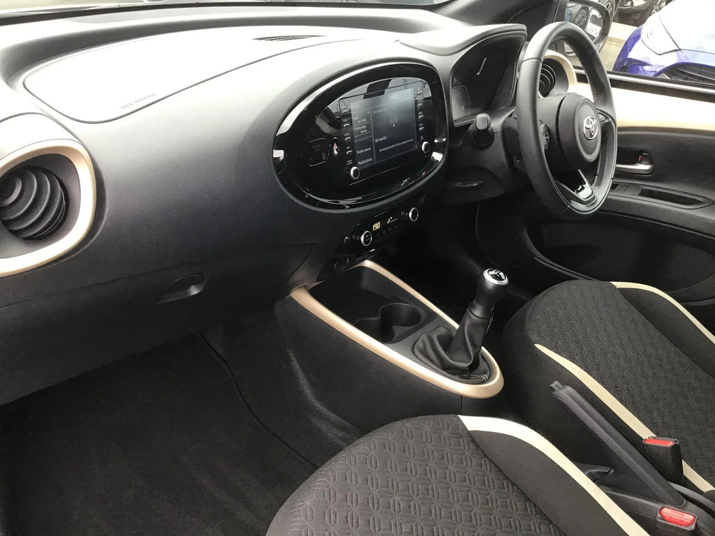 Toyota Aygo X 1.0 Vvt-i Edge  #5