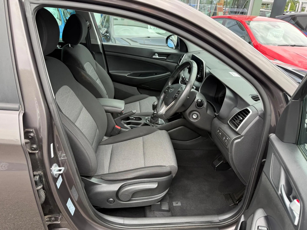 Hyundai Tucson 1.6 Gdi Se Nav 2Wd  #4