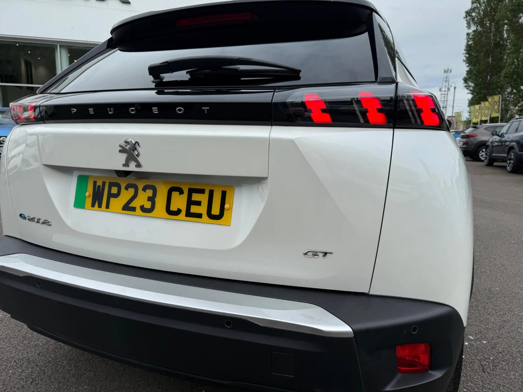 Peugeot e-2008 50Kwh Gt 7Kw Charger 