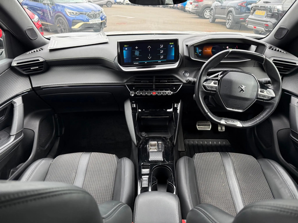 Peugeot e-2008 50Kwh Gt 7Kw Charger  #6
