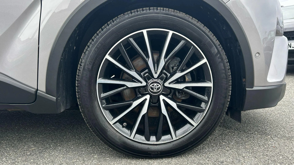 Toyota C-Hr Excel Silver #19