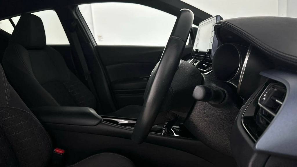 Toyota C-Hr Excel Black #15