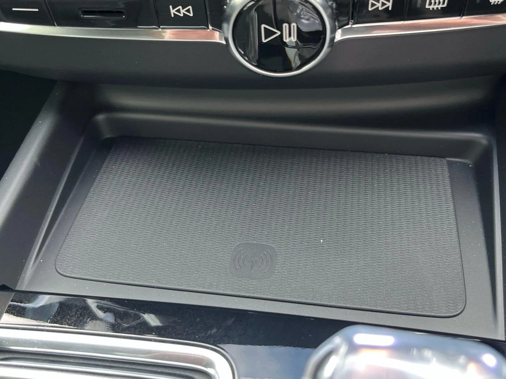 Volvo XC60 Plus Pro Black Edition Black #26