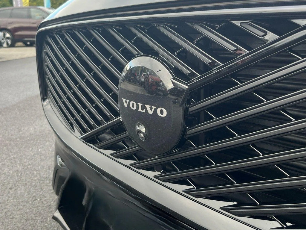 Volvo XC60 Plus Pro Black Edition Black #36