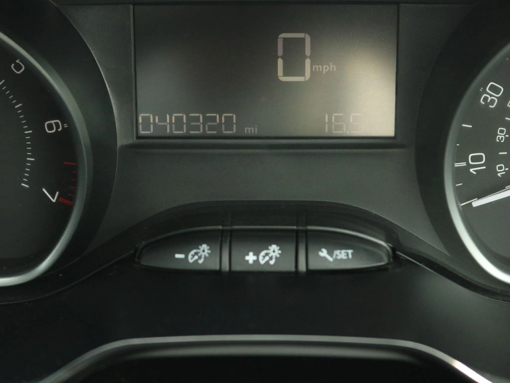 Peugeot 208 1.2 Puretech Tech Edition Euro 6 Ss #17