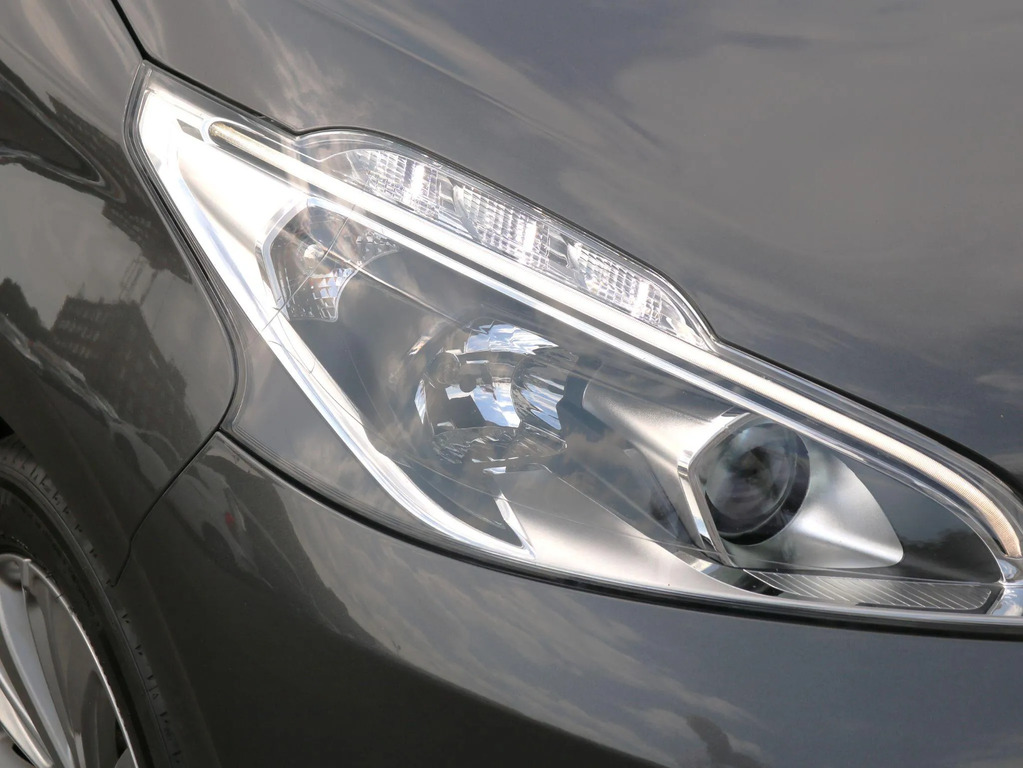 Peugeot 208 1.2 Puretech Tech Edition Euro 6 Ss #9