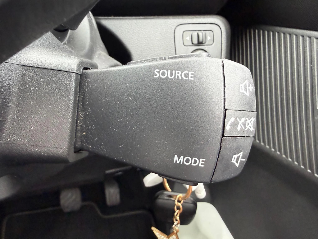 Dacia Spring 27Kwh Extreme 65 48Kw Beige #28