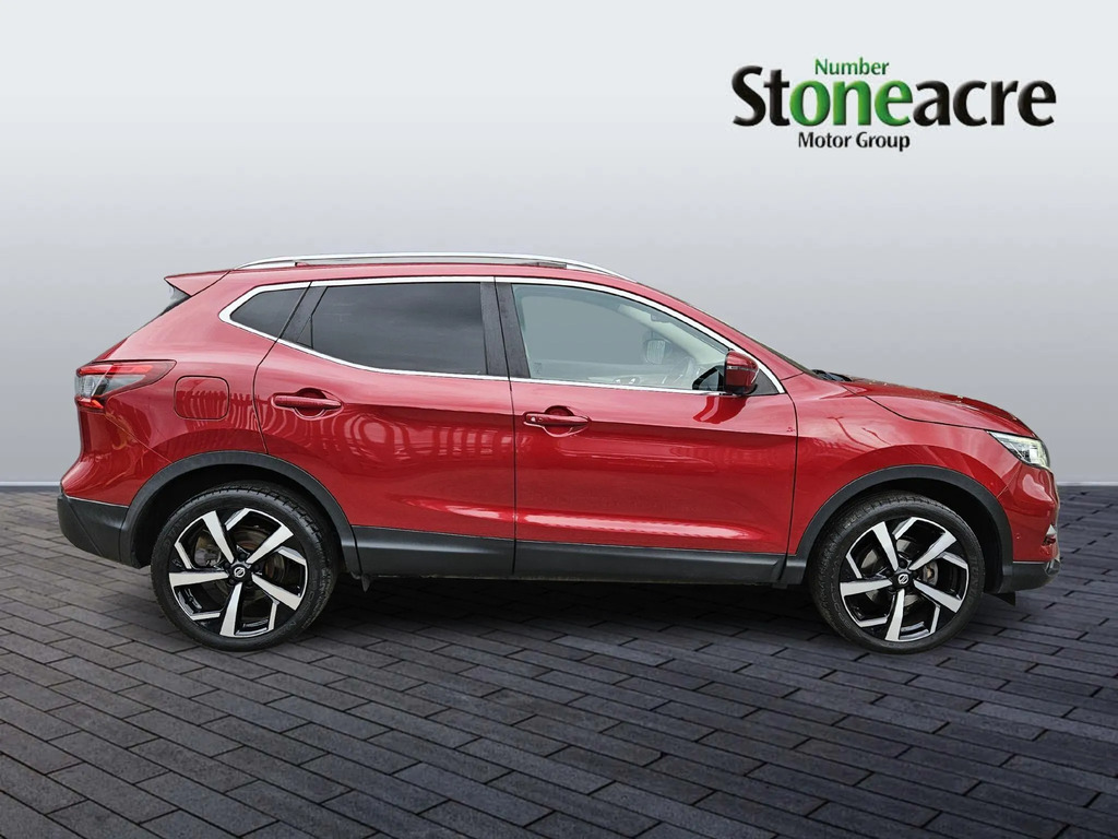 Nissan Qashqai 1.2 Dig-t Tekna Suv Euro 6 Ss Red #2