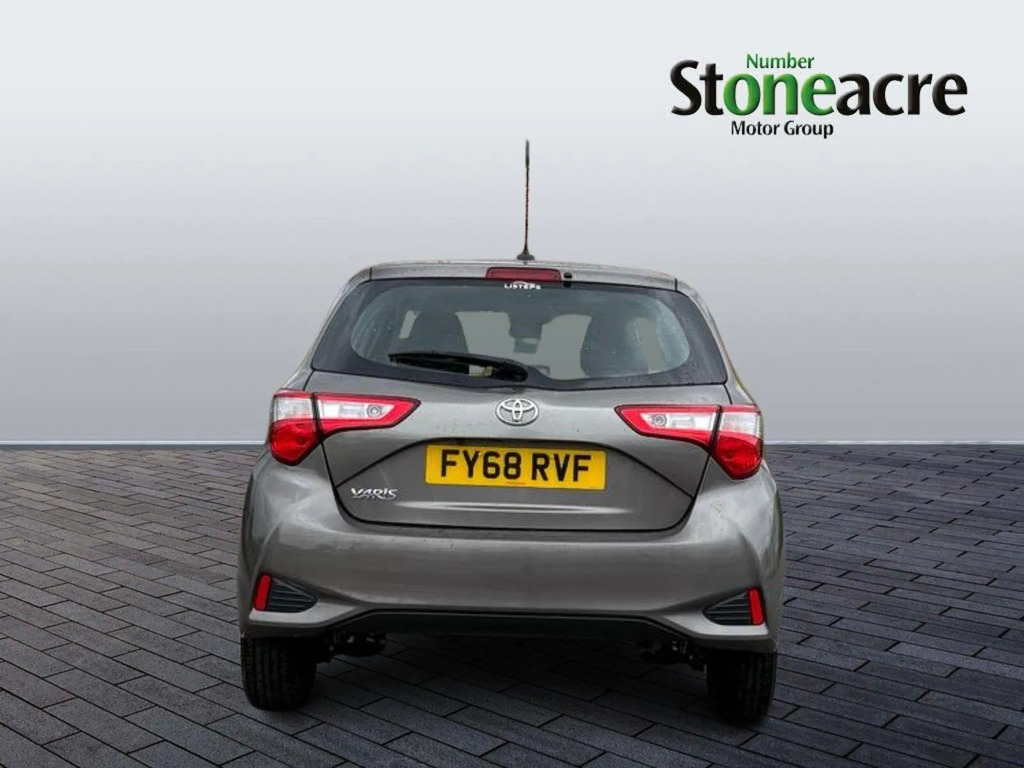Toyota Yaris 1.5 Vvt-i Icon Tech Cvt Euro 6 Brown #6