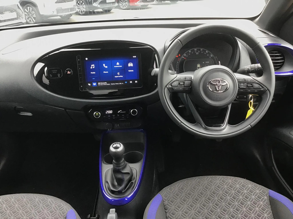 Toyota Aygo X 1.0 Vvt-i Edge #6