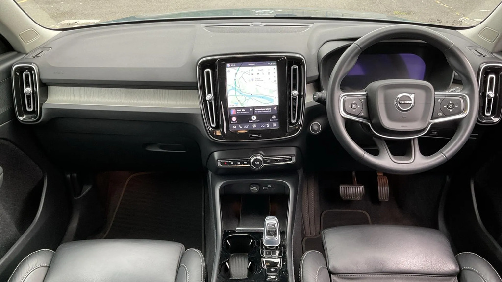 Volvo XC40 2.0 B3p Plus Dark  #5