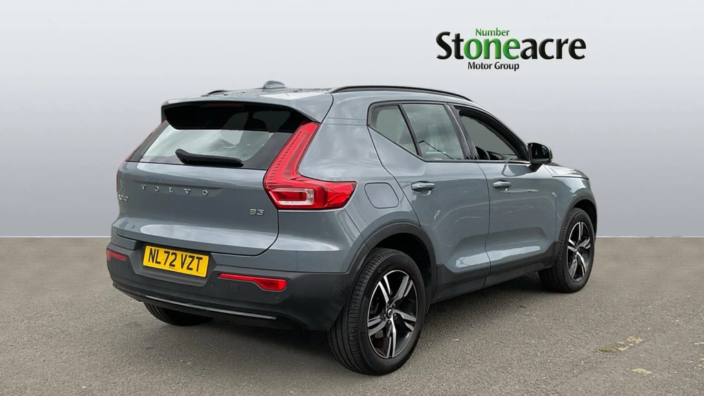 Volvo XC40 2.0 B3p Plus Dark  #2