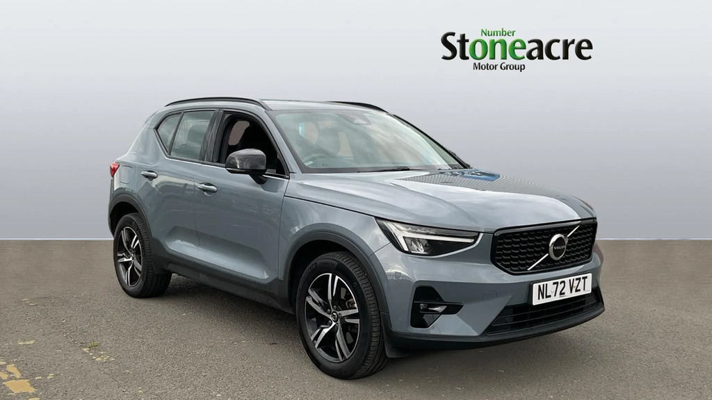 Volvo XC40 2.0 B3p Plus Dark 