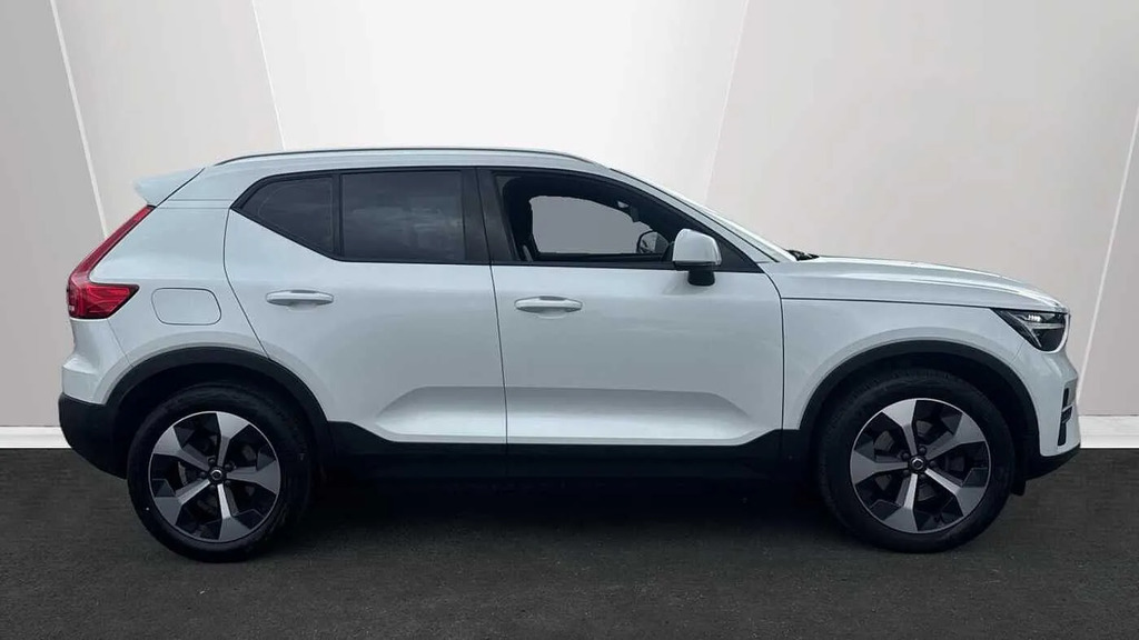 Volvo XC40 Core B3 163 Hp  #3