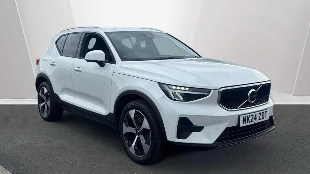 Volvo XC40 Core B3 163 Hp 