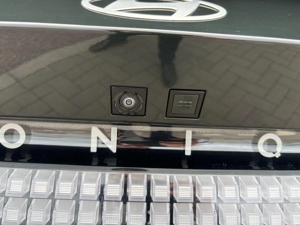 Hyundai Ioniq 6 6 First Edition Ev Gold #11