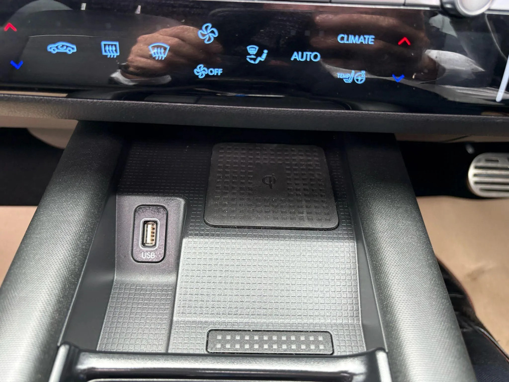 Hyundai Ioniq 6 6 First Edition Ev Gold #35