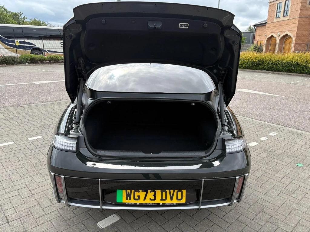 Hyundai Ioniq 6 6 First Edition Ev Gold #7