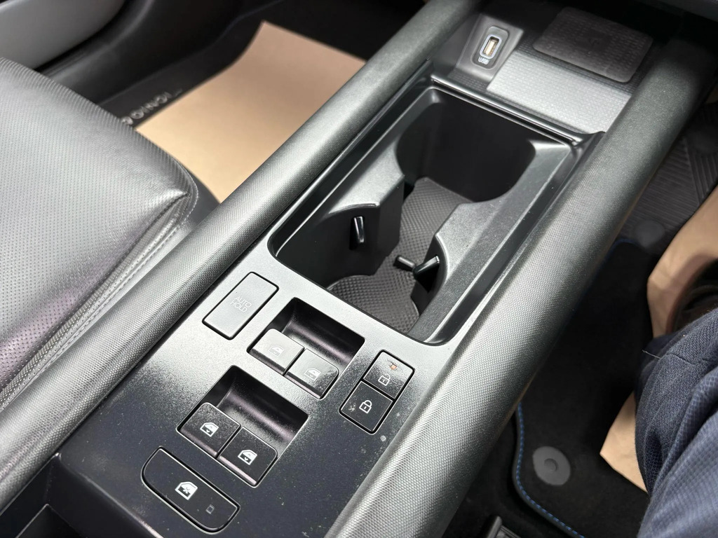 Hyundai Ioniq 6 6 First Edition Ev Gold #10