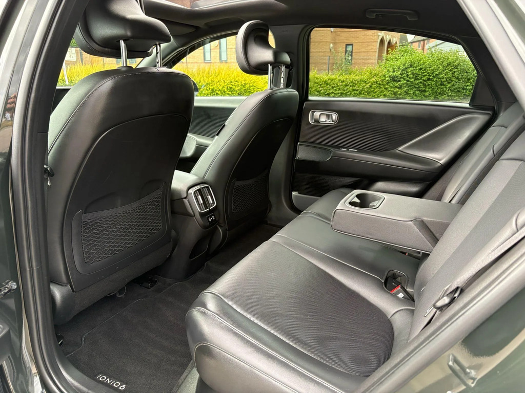 Hyundai Ioniq 6 6 First Edition Ev Gold #8