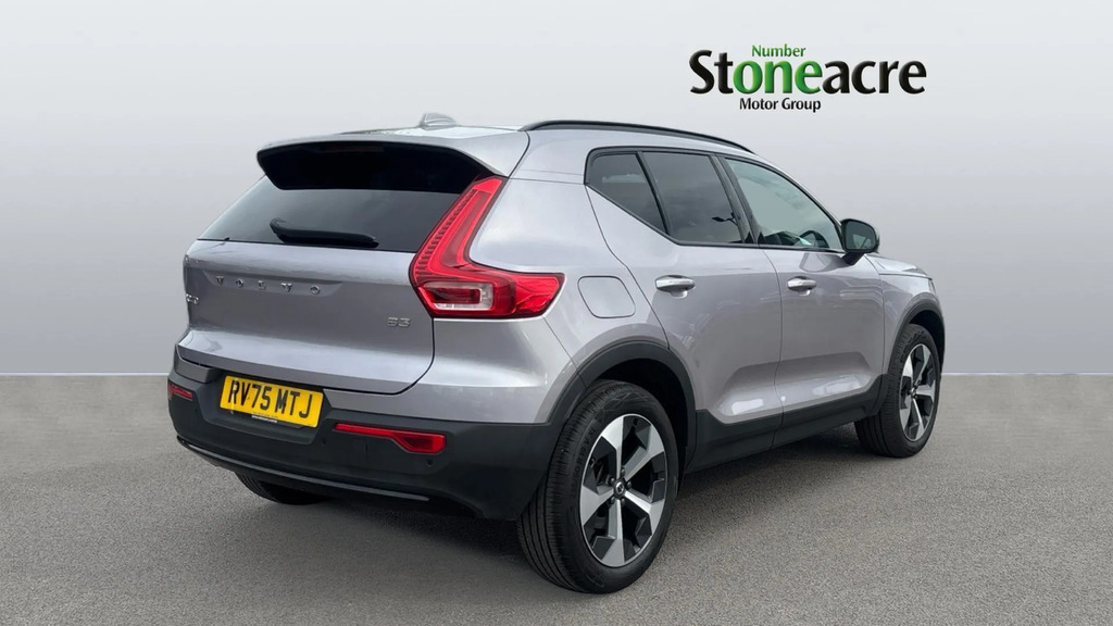 Volvo XC40 2.0 B3p Plus Dark  #2