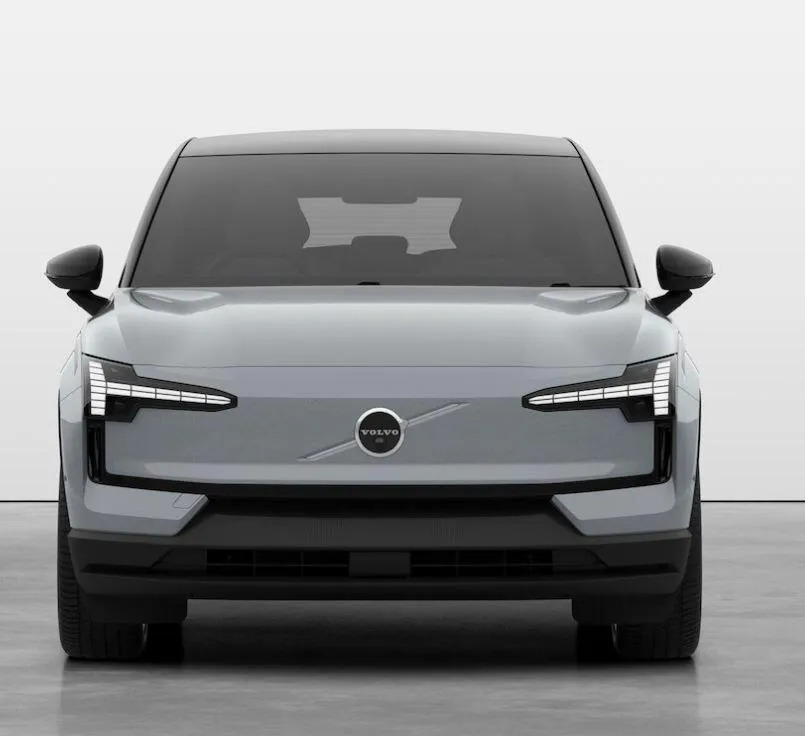 Volvo EX30 315Kw Twin Motor Performance Ultra 69Kwh #2