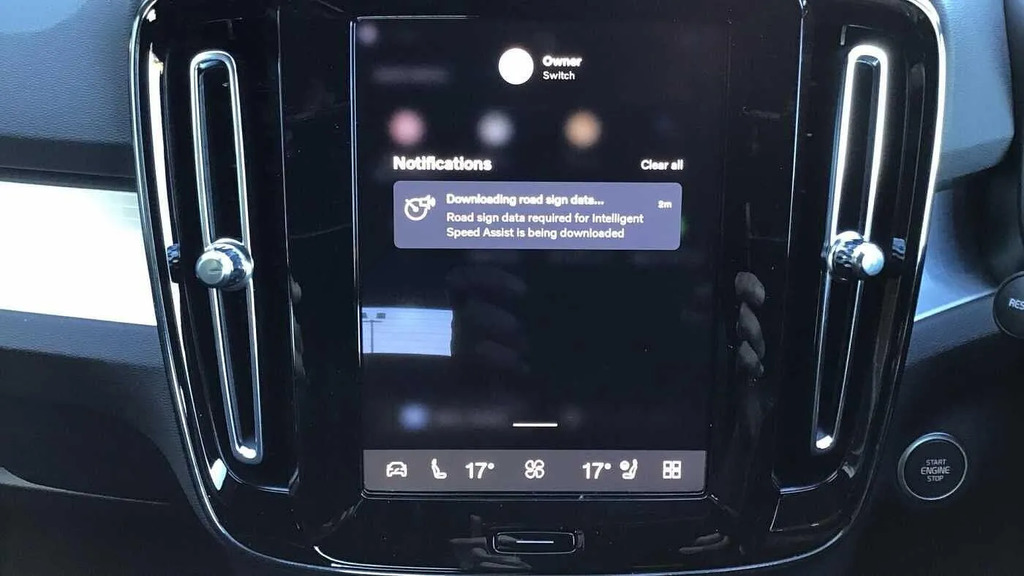 Volvo XC40 Plus, B3 Mild Hybrid, Dark Silver #21