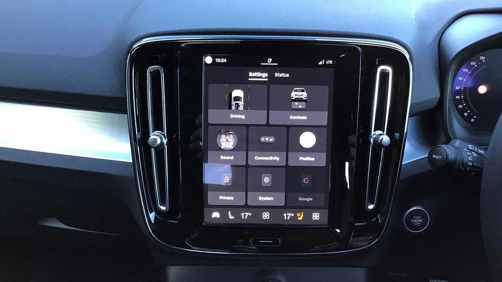 Volvo XC40 Plus, B3 Mild Hybrid, Dark Silver #16