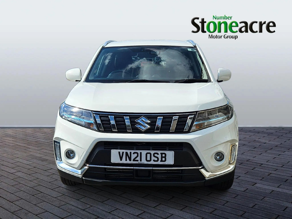Suzuki Vitara Petrol White #8