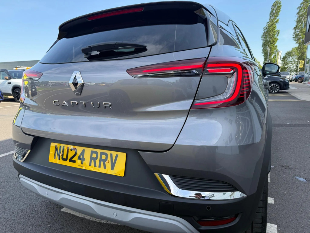 Renault Captur Techno Tce 90 My22 