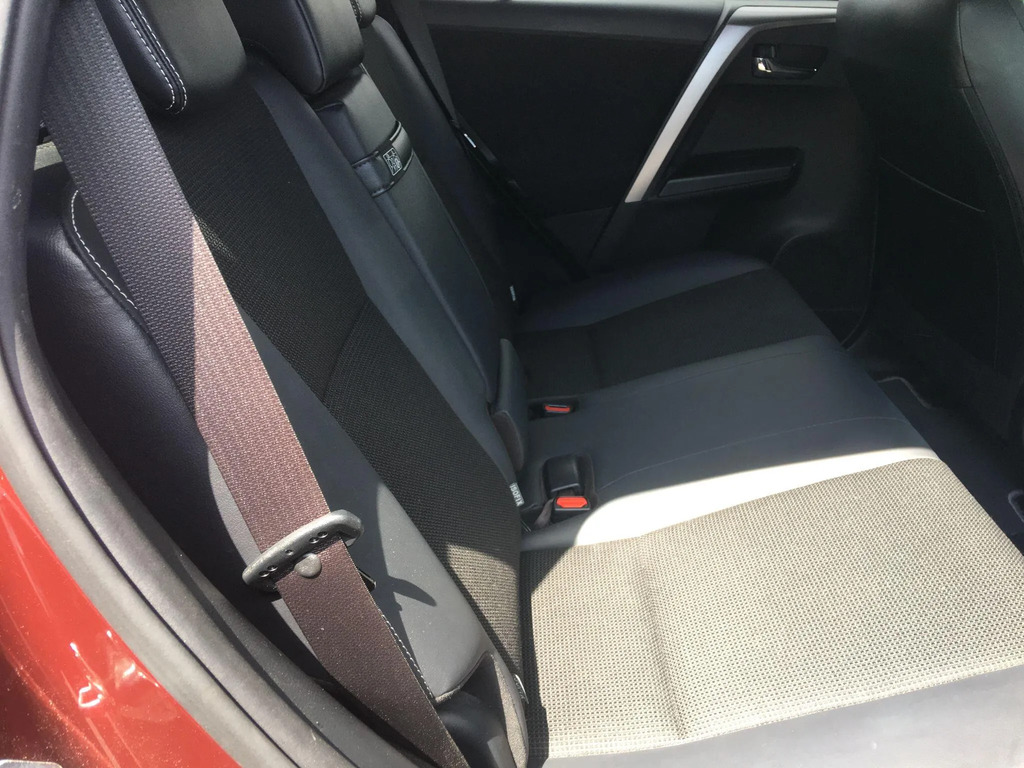 Toyota Rav 4 2L Excel Black #16