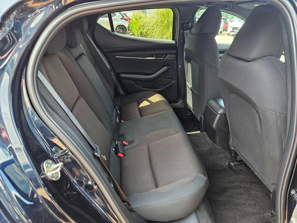 Mazda 3 2.5 E-skyactiv G Mhev 140 Centre-line White #15