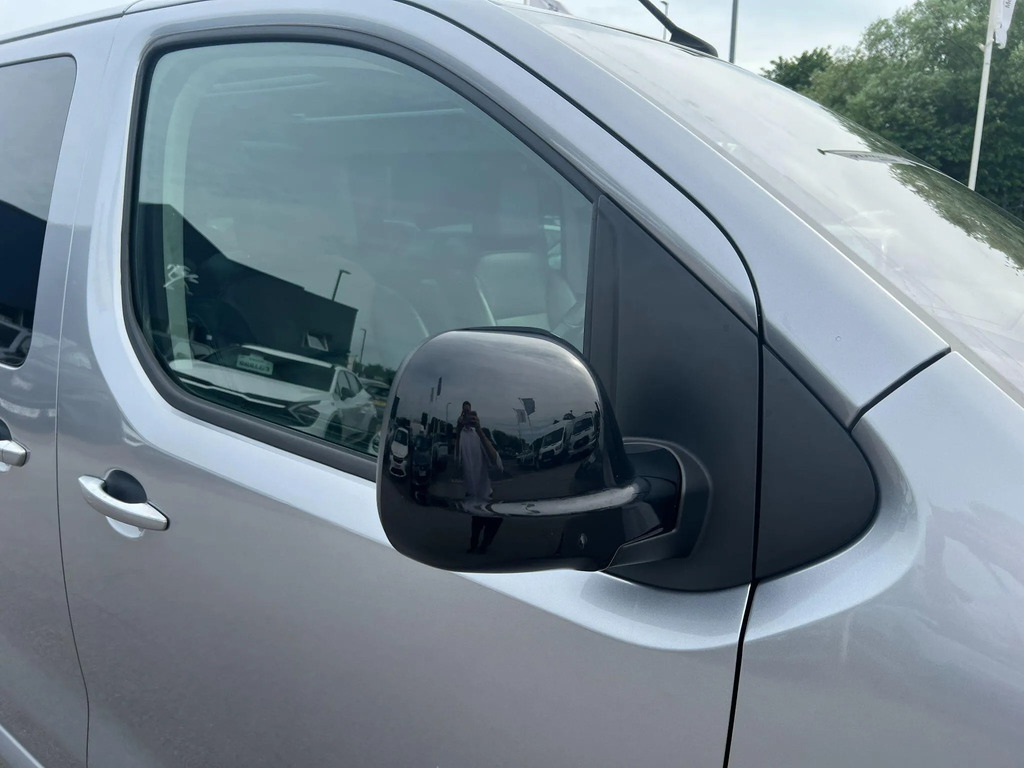 Peugeot Traveller Allure Grey #16