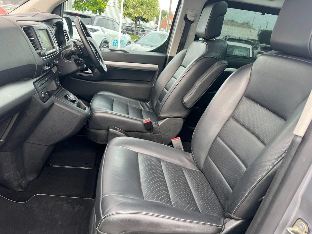 Peugeot Traveller Allure Grey #25