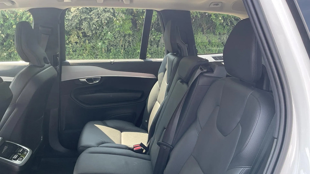 Volvo XC90 Ultimate Black #32