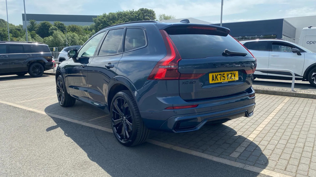 Volvo XC60 2.0 T6 18.8Kwh Plus Black Edition Awd Euro 6  #4