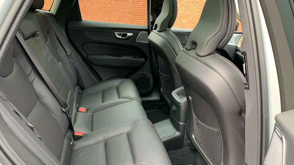Volvo XC60 2.0 T8 18.8Kwh Ultra Dark Awd Euro 6 Ss  #6