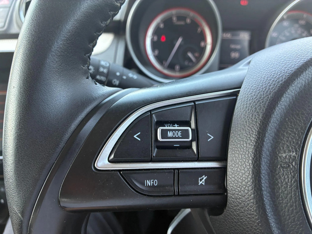 Suzuki Swift Swift Sz-l Dualjet Mhev Red #12