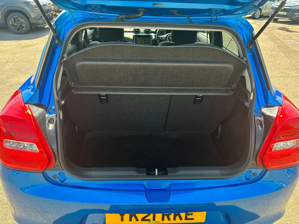 Suzuki Swift Swift Sz-l Dualjet Mhev Red #10