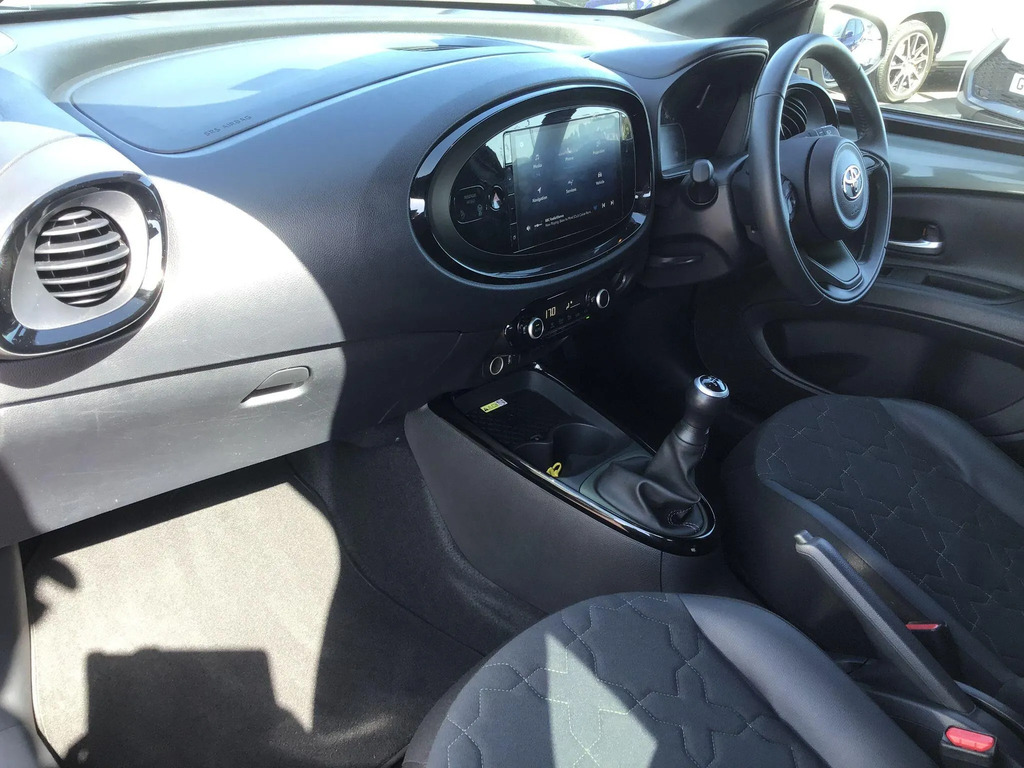 Toyota Aygo X 1.0 Vvt-i Exclusive  #5